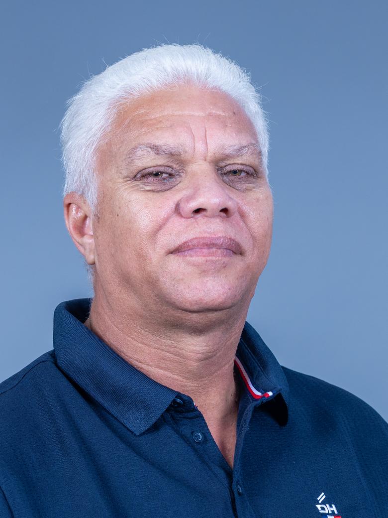 Prof EO Saal